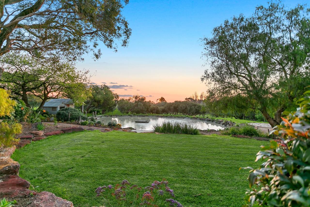 The Farm Willunga Bed & Breakfast Exterior foto