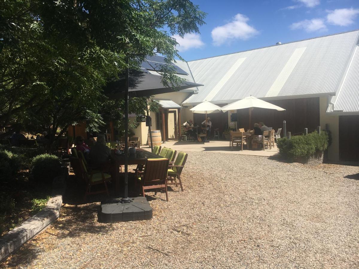 The Farm Willunga Bed & Breakfast Exterior foto